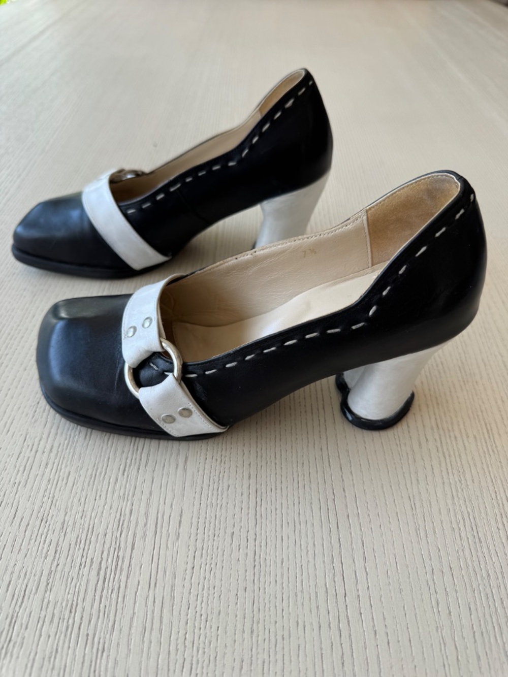 Fluevog Shoes - Picture 4 of 5